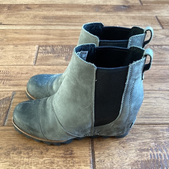 Sorel Shoes Sorel Lea Wedge Boots Nubuck Leather Chelsea Boots Lug
